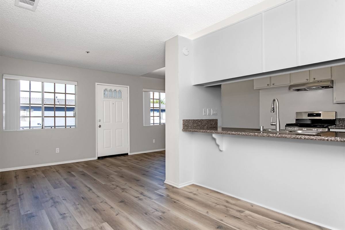 Apartment for rent at 569 E 11th St, Upland, CA 91786
