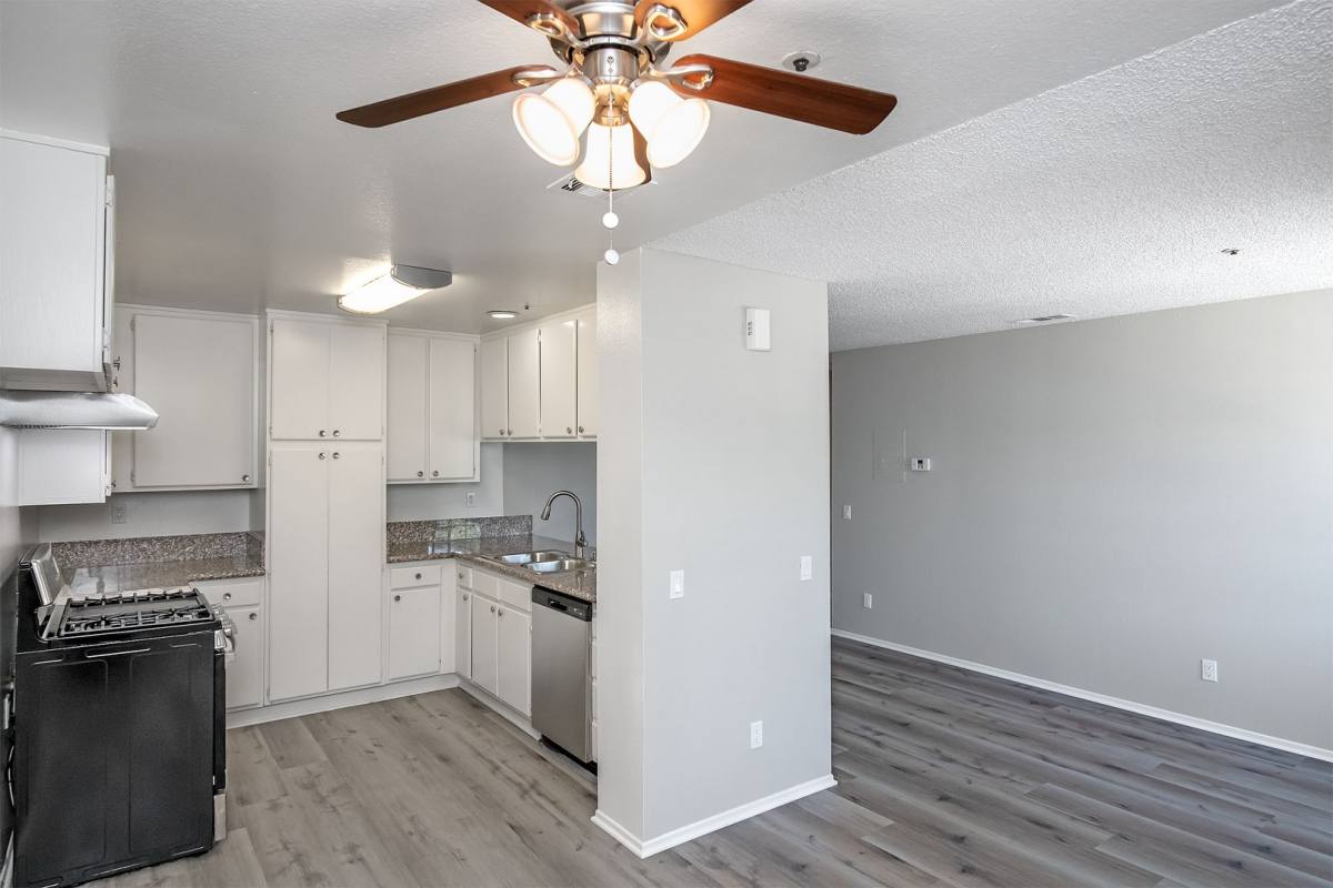 Apartment for rent at 569 E 11th St, Upland, CA 91786