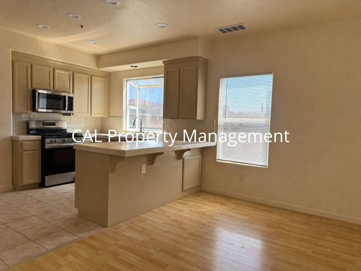 House for rent at 1159 Cobblestone St, Salinas, CA 93905