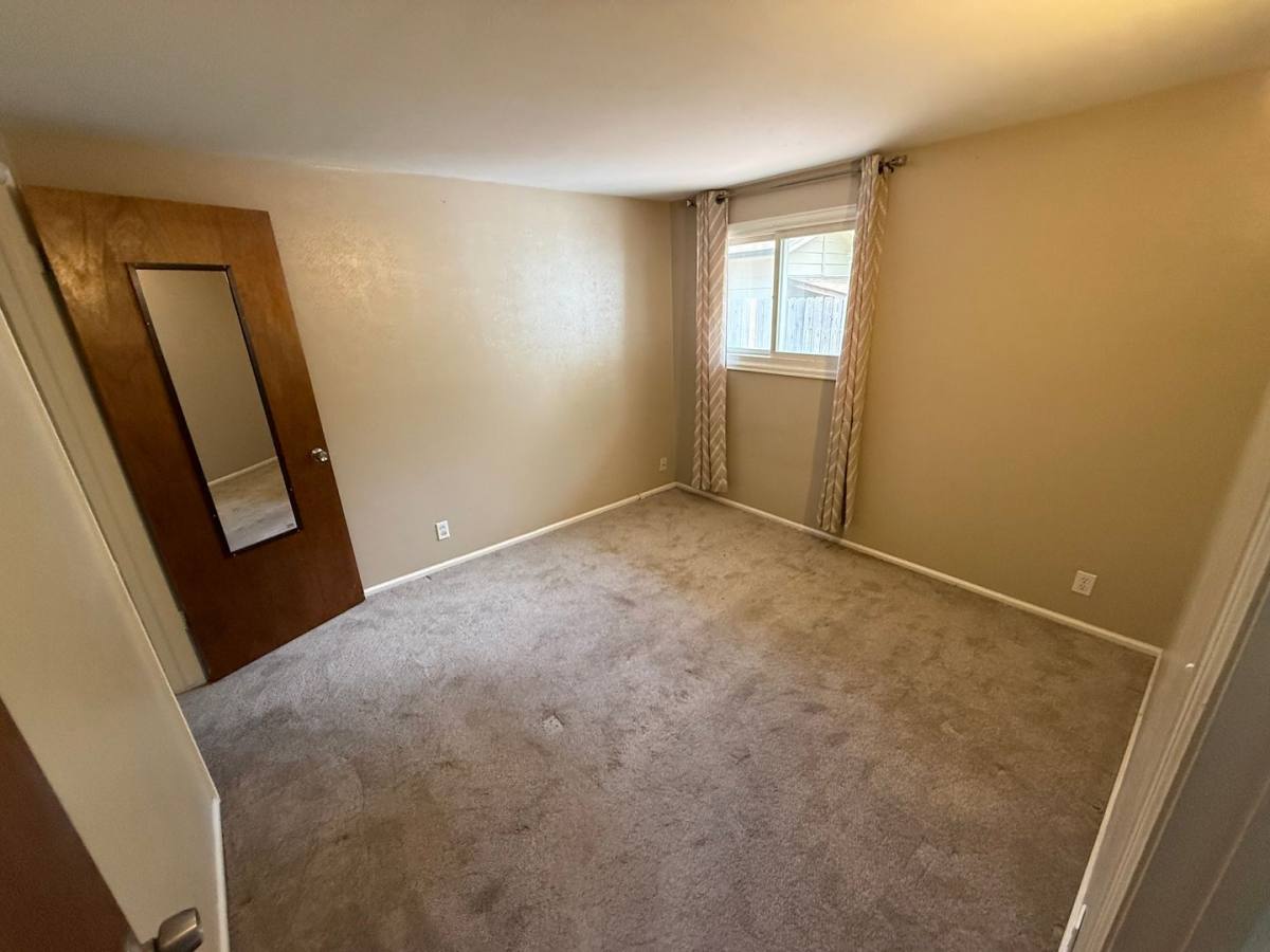 Apartment for rent at 321 323 10th Ave, Longmont, CO 80501