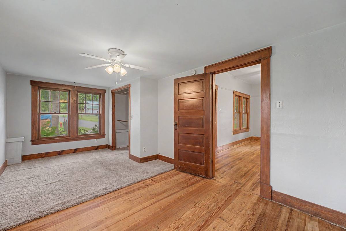 House for rent at 810 King Ave, Pineville, MO 64856