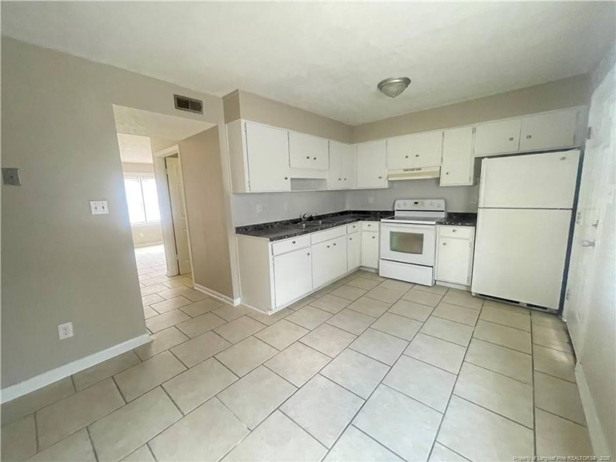 House for rent at 4959 Galveston Dr, Fayetteville, NC 28303