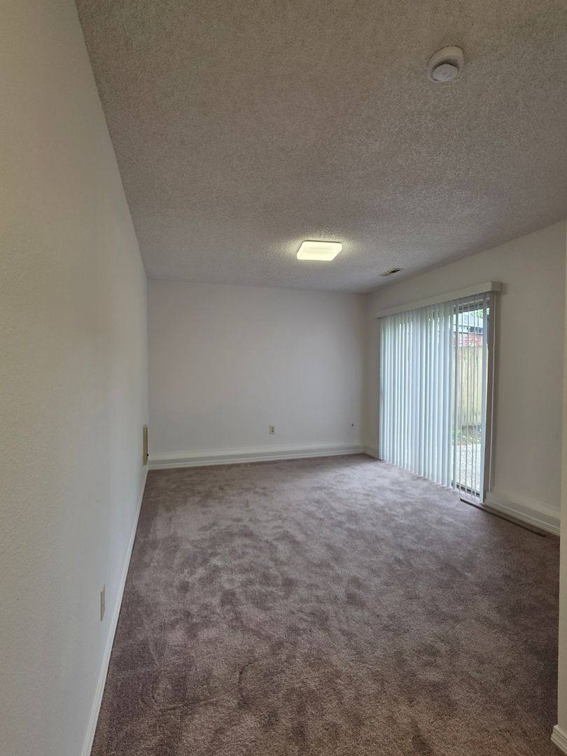 House for rent at 21627 127th Place SE, Kent, WA 98031