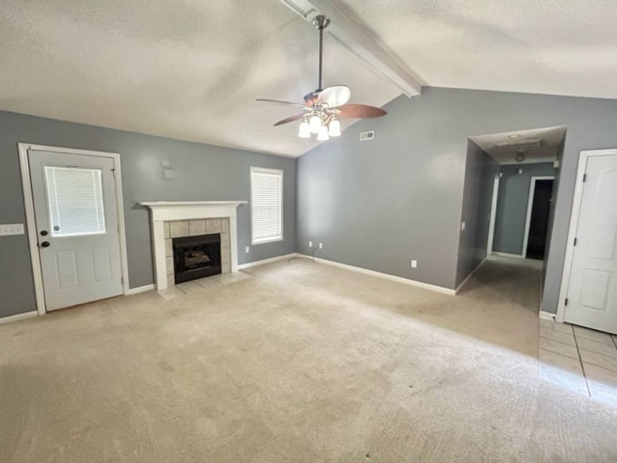 House for rent at 4429 Maysville Rd, Huntsville, AL 35811