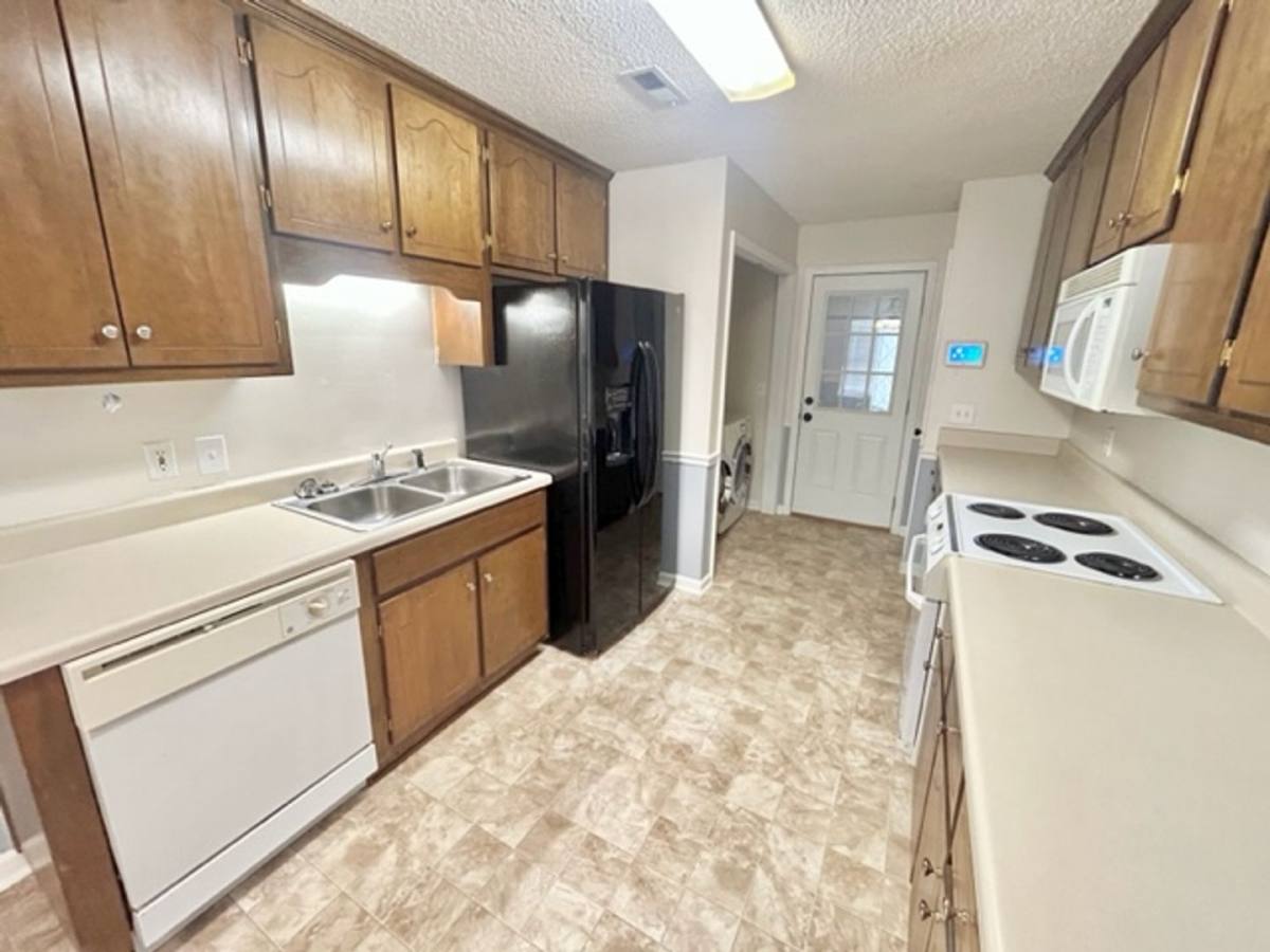 House for rent at 4429 Maysville Rd, Huntsville, AL 35811