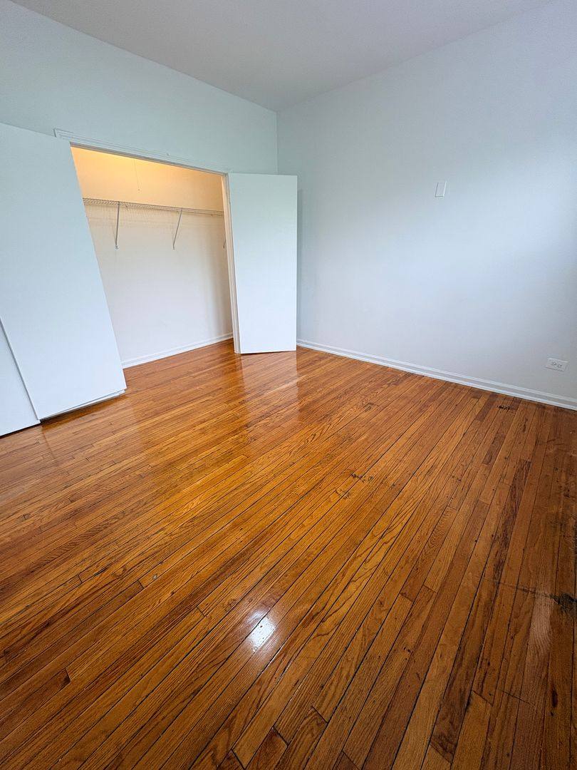 Apartment for rent at 4945 W Monroe St, Chicago, IL 60644