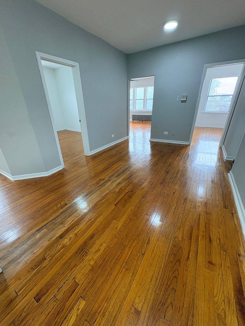 Apartment for rent at 4945 W Monroe St, Chicago, IL 60644