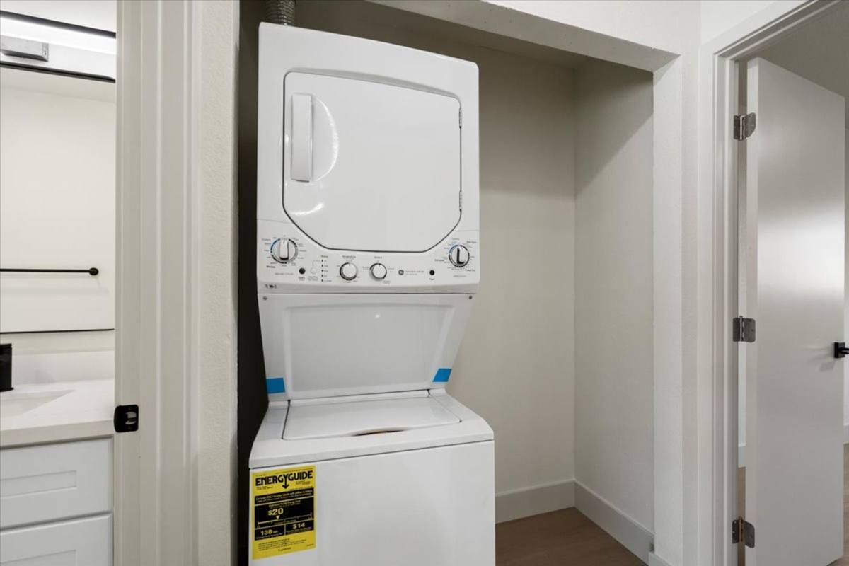 Apartment for rent at 215 W Olive Ave, Sunnyvale, CA 94086
