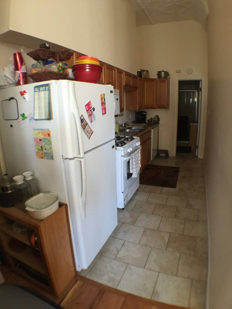 Apartment for rent at 2034 W Webster Ave, Chicago, IL 60647