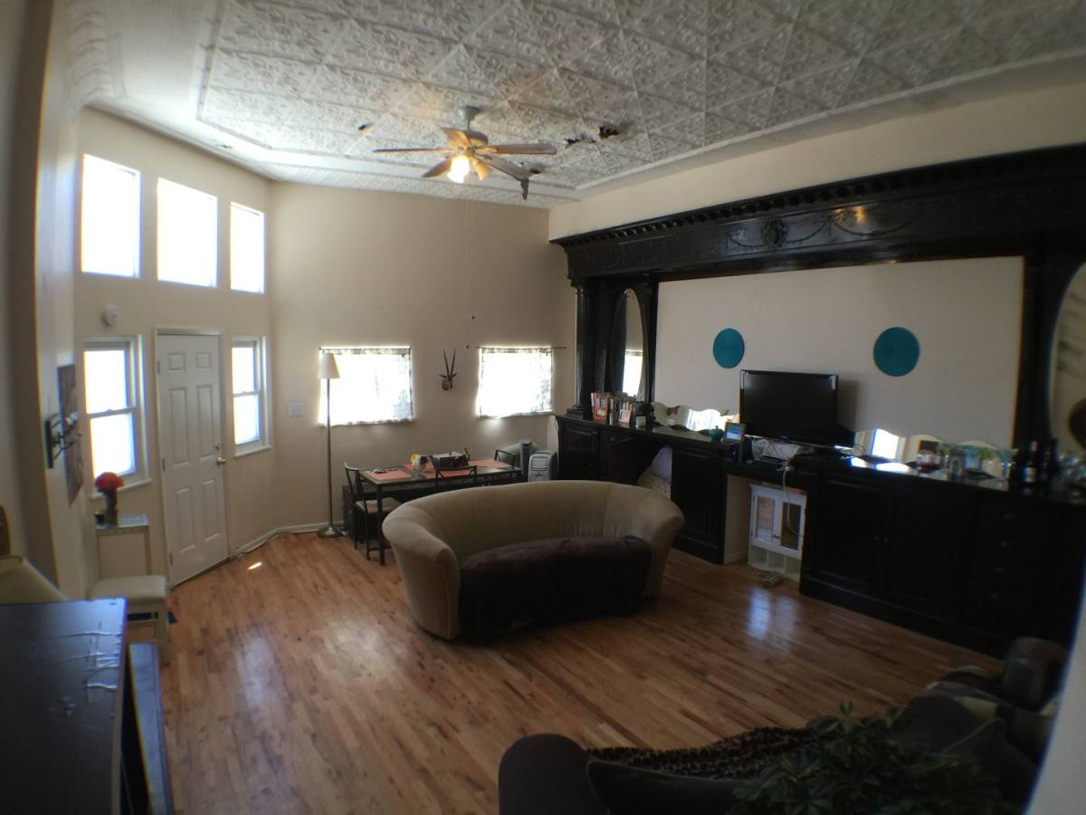 Apartment for rent at 2034 W Webster Ave, Chicago, IL 60647