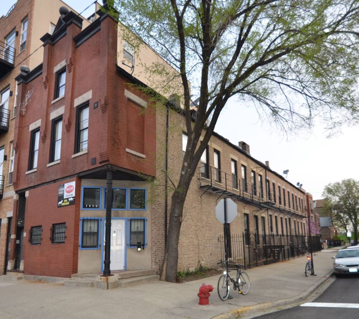 Apartment for rent at 2034 W Webster Ave, Chicago, IL 60647