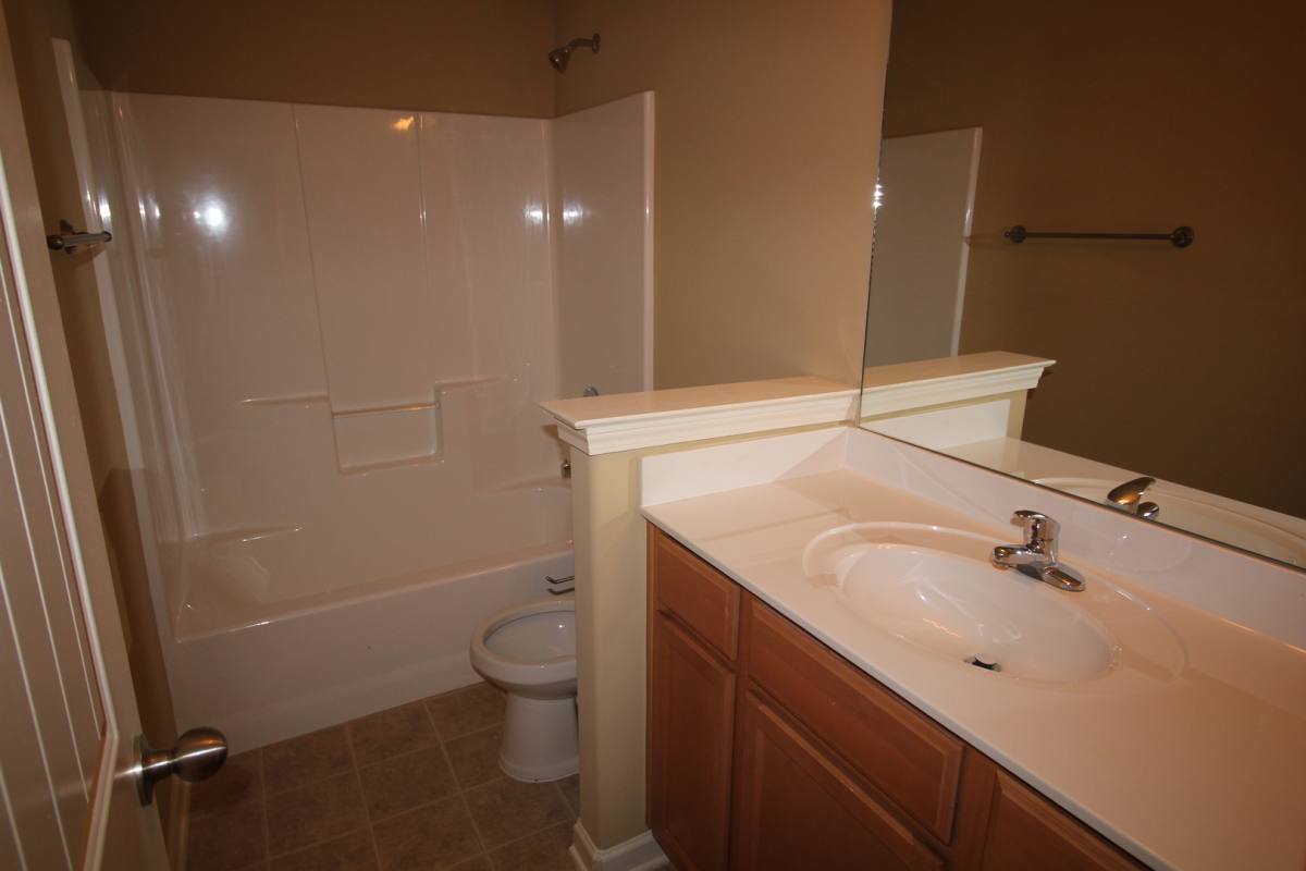 Apartment for rent at 1039 Crayton Ridge Dr, Cordova, TN 38018