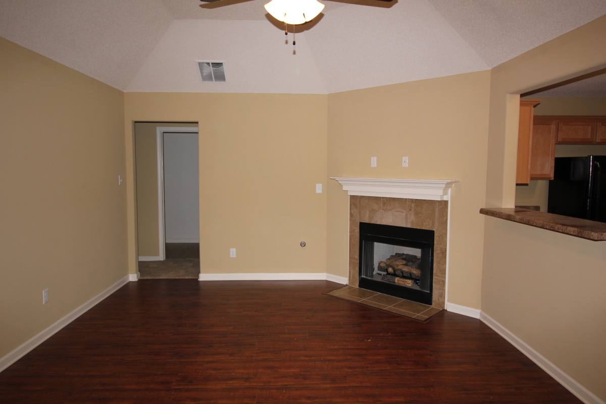 Apartment for rent at 1039 Crayton Ridge Dr, Cordova, TN 38018