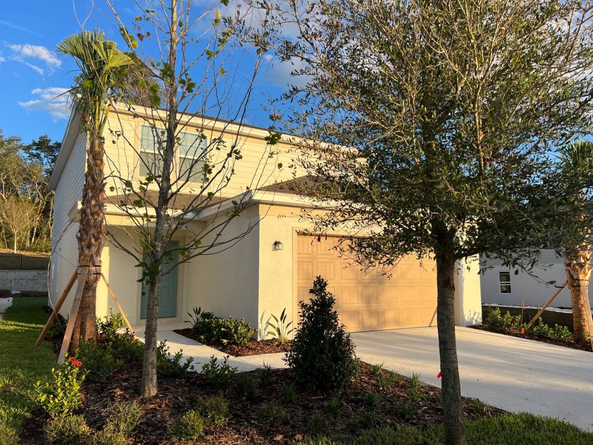 House for rent at 2108 Canopy Terrace Blvd, Deland, FL 32724
