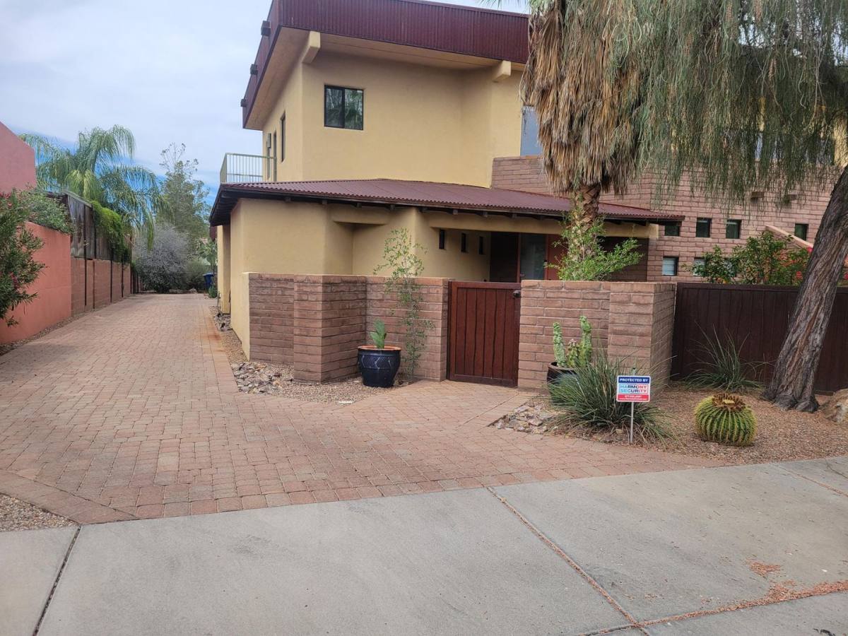 Townhouse for rent at 3225 E 3rd St, Tucson, AZ 85716