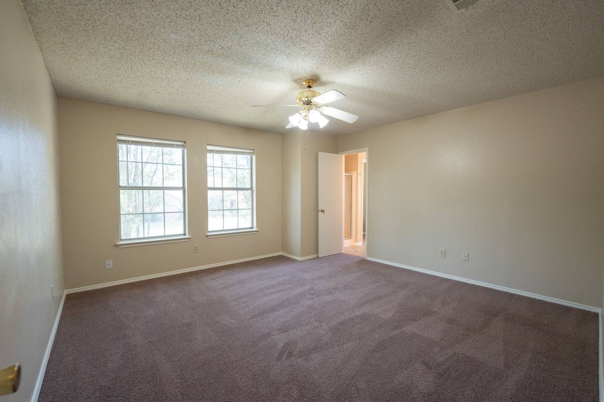 House for rent at 831 Ash Grove Lane, Desoto, TX 75115