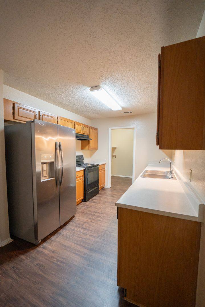 House for rent at 831 Ash Grove Lane, Desoto, TX 75115
