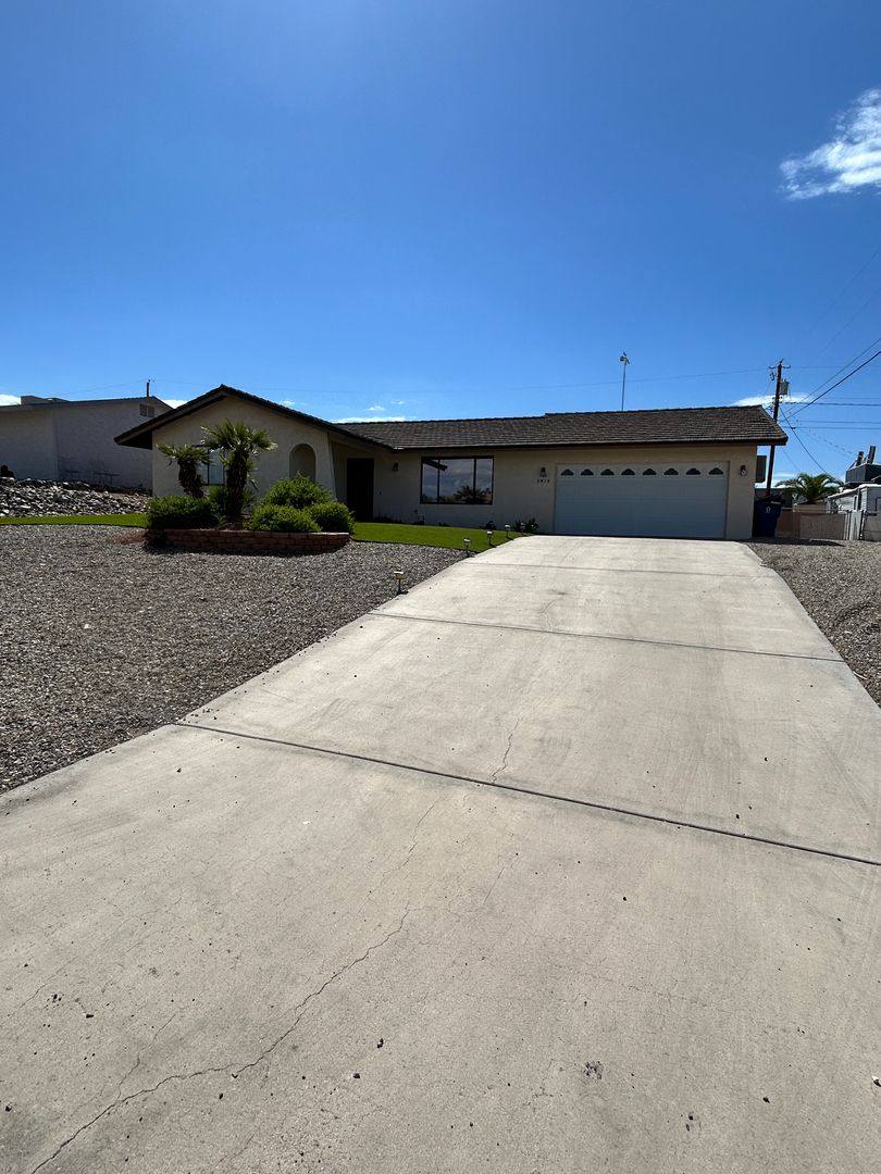 House for rent at 2910 Yuma Dr, Lake Havasu City, AZ 86406