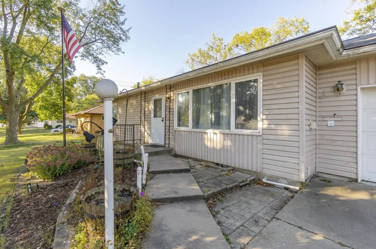 House for rent at 432 Ardmore St, Waterloo, IA 50701