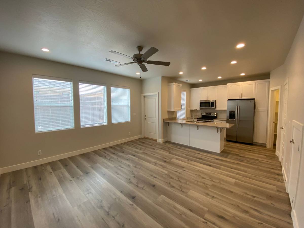 Townhouse for rent at 530 E Goldline Dr, Washington, UT 84780
