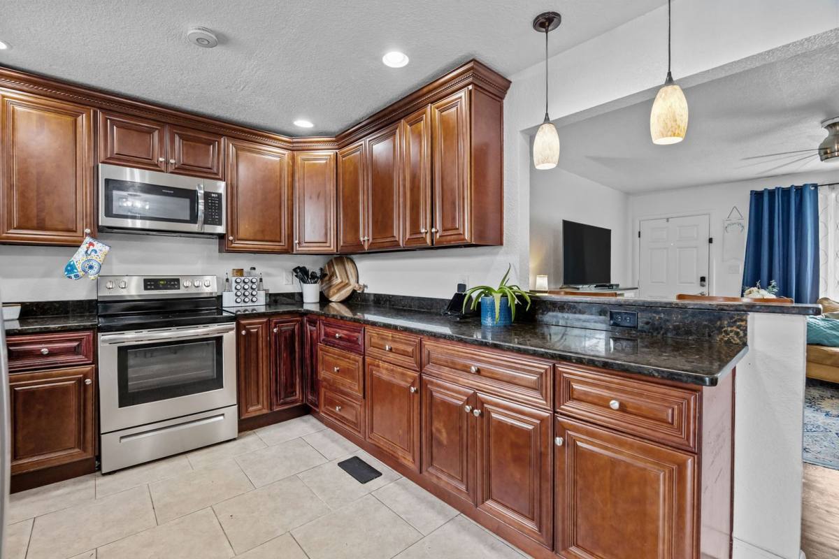 House for rent at 2001 Angora Dr, Chesapeake, VA 23325