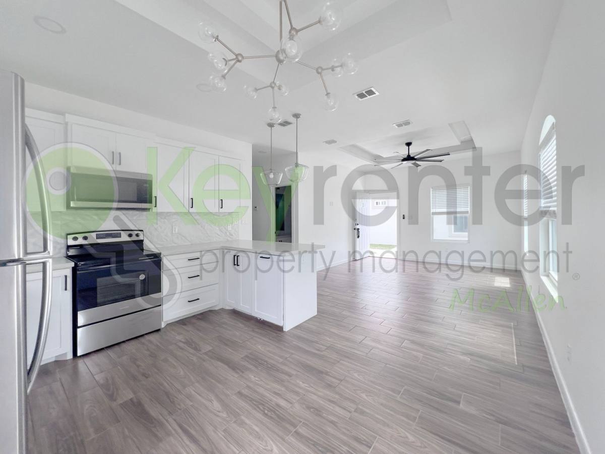 House for rent at 1000 N Woodson Ave, Edinburg, TX 78541