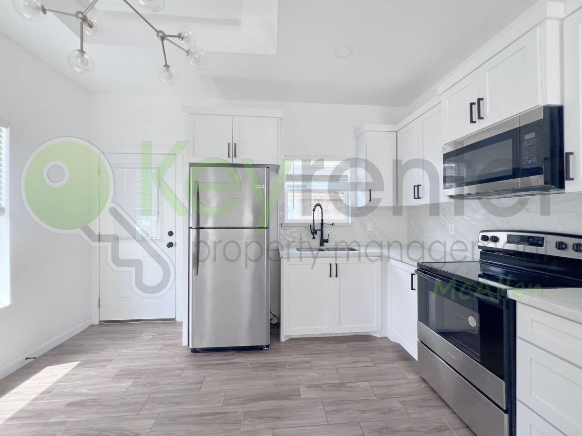 House for rent at 1000 N Woodson Ave, Edinburg, TX 78541