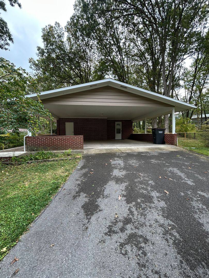 House for rent at 1904 N Oak Lane, State College, PA 16803
