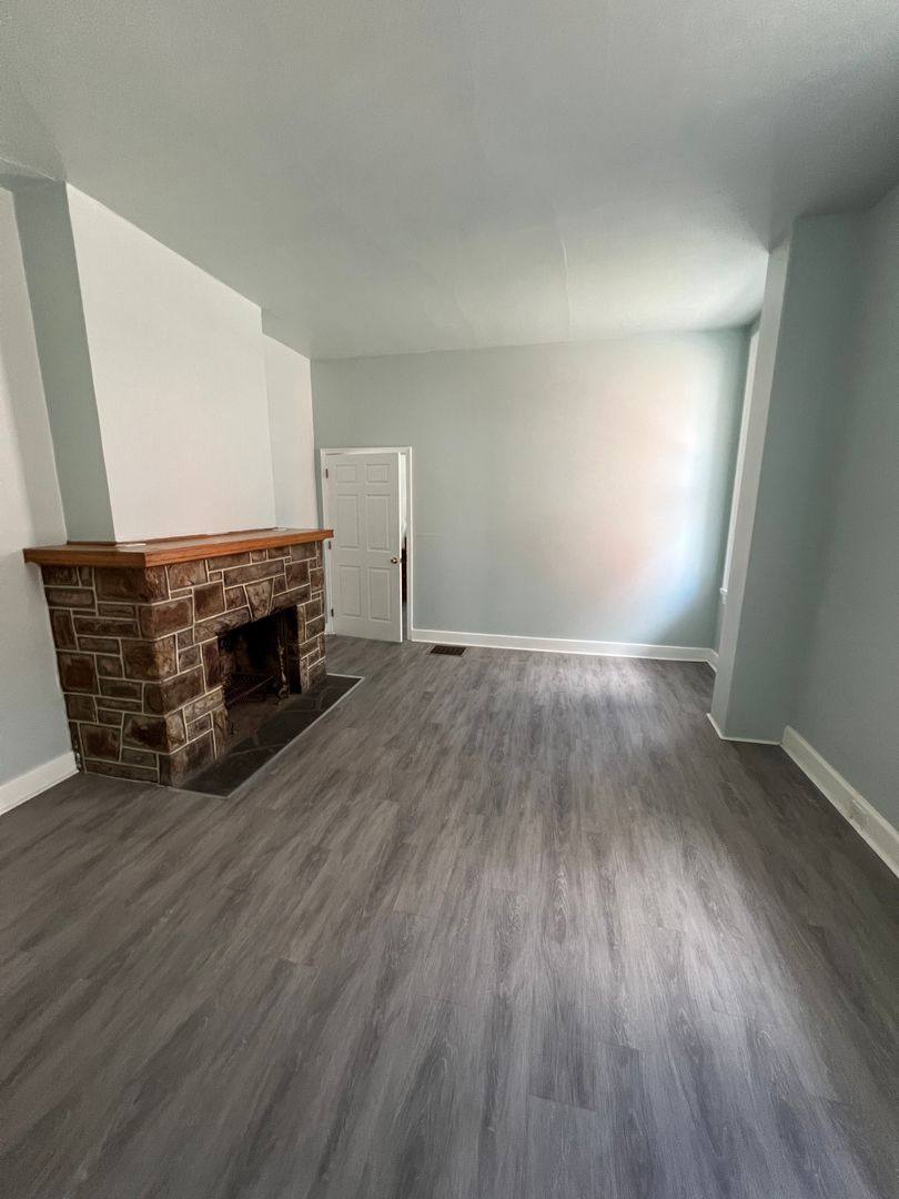 Apartment for rent at 124 N 3rd, Columbia, PA 17512