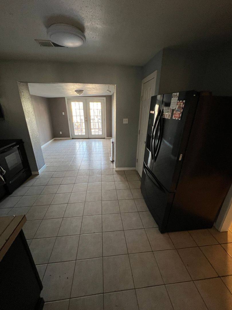 Apartment for rent at 2312 15th, Lubbock, TX 79401