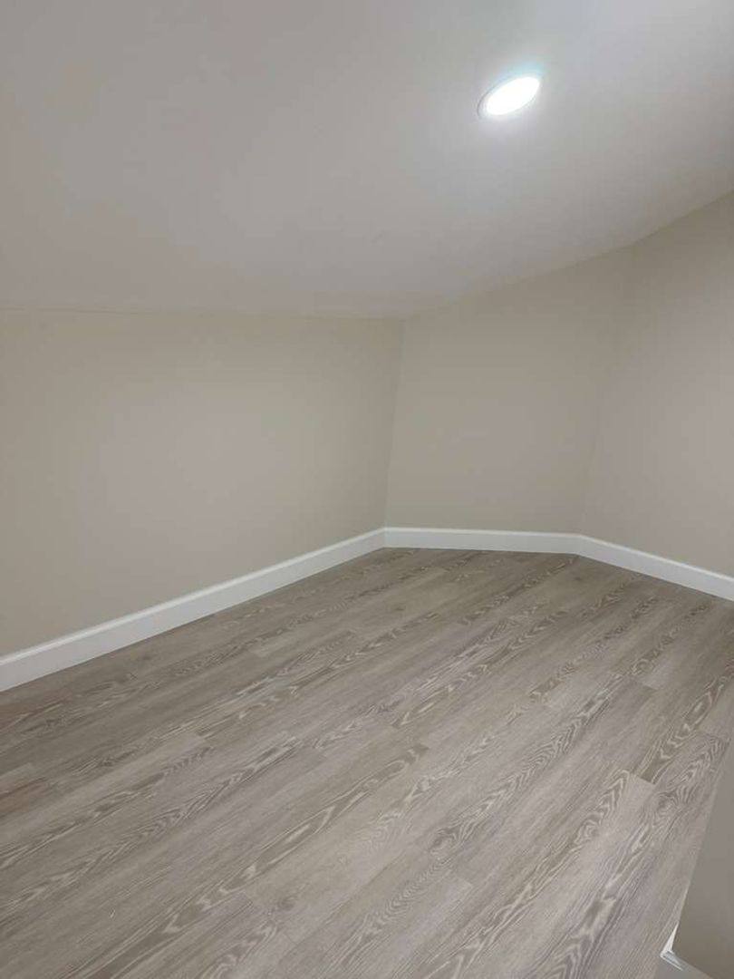 Apartment for rent at 57 Magnolia St, Hartford, CT 06112