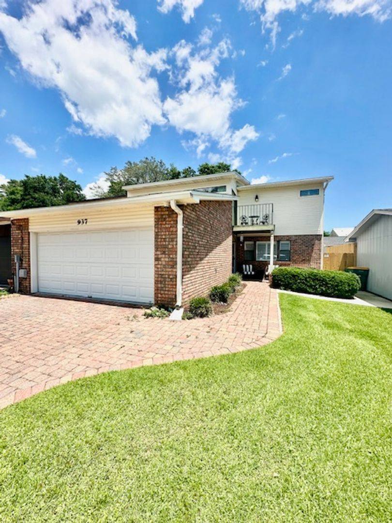Townhouse for rent at 937 Holbrook Circle, Fort Walton Beach, FL 32547