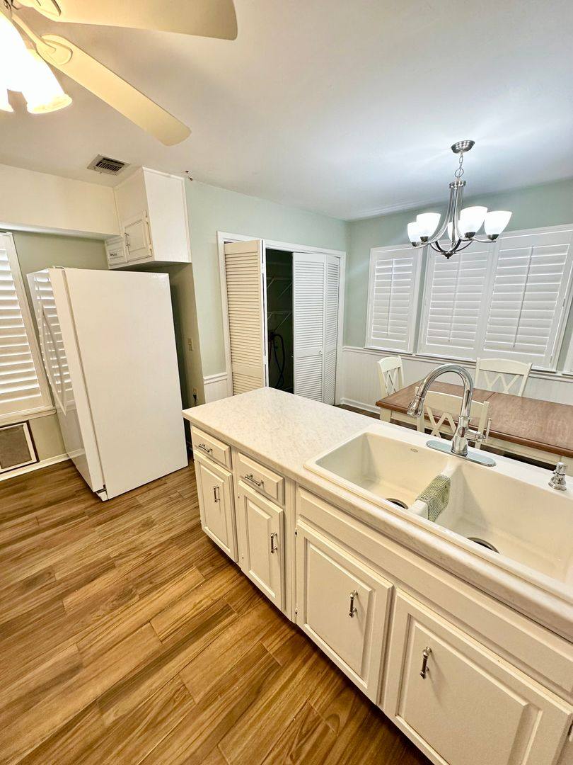 Townhouse for rent at 937 Holbrook Circle, Fort Walton Beach, FL 32547