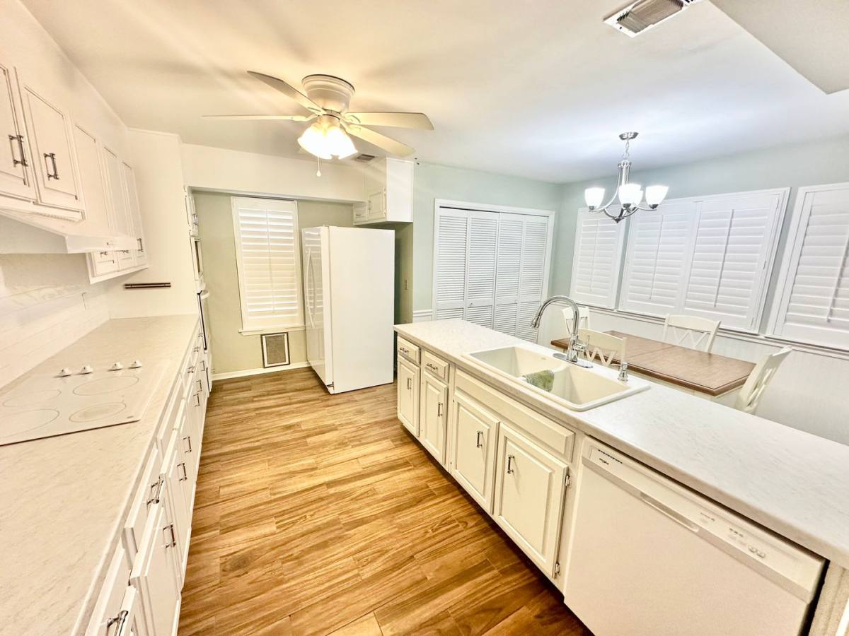 Townhouse for rent at 937 Holbrook Circle, Fort Walton Beach, FL 32547