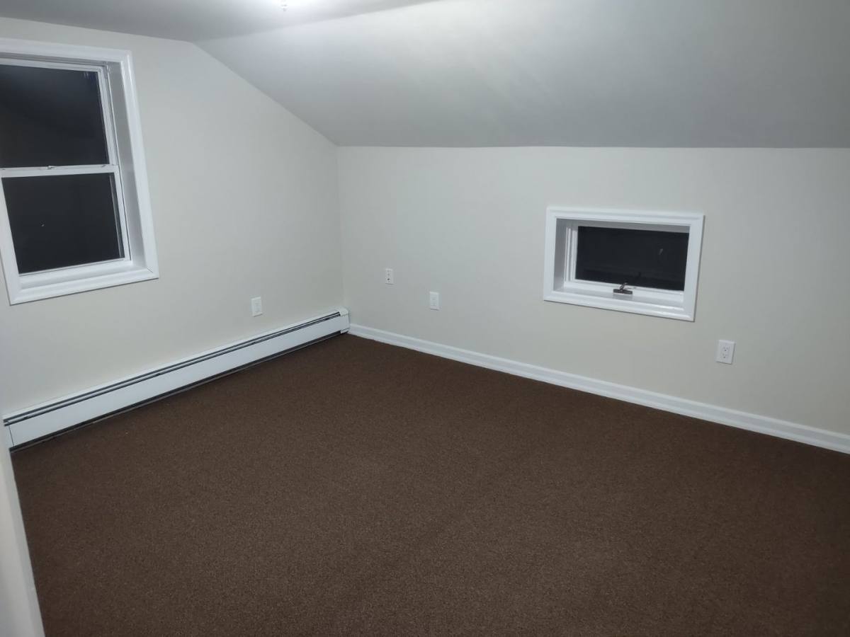 Apartment for rent at 164 Auburn St, Meshoppen, PA 18630