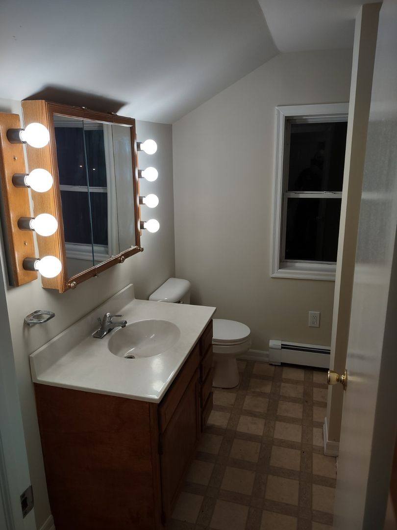 Apartment for rent at 164 Auburn St, Meshoppen, PA 18630