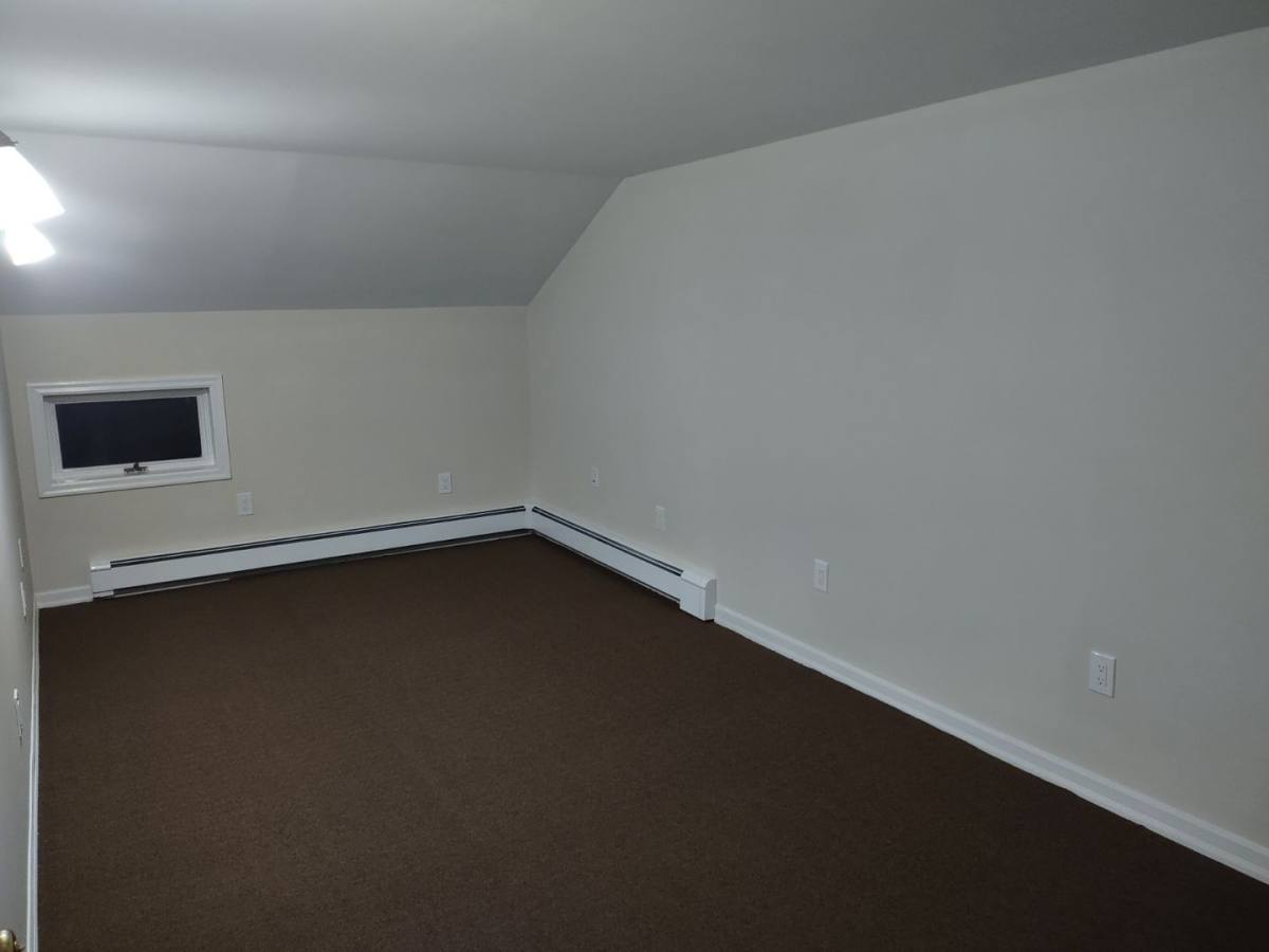 Apartment for rent at 164 Auburn St, Meshoppen, PA 18630