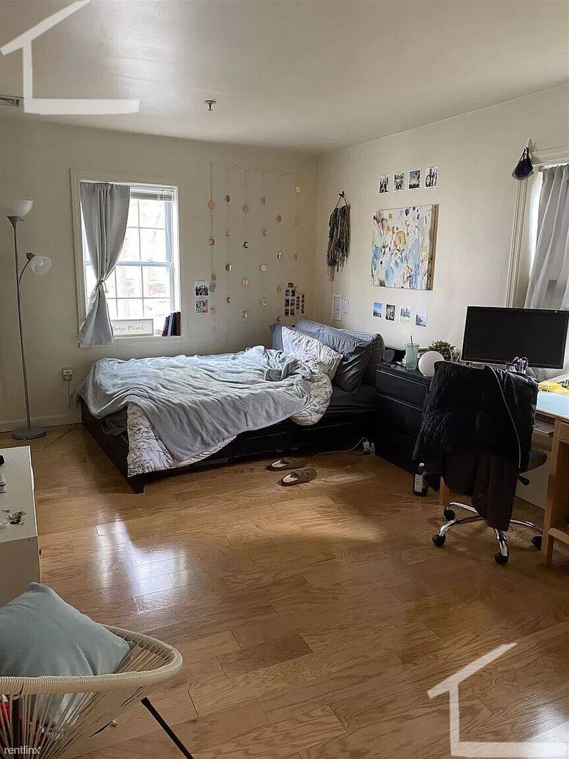 Townhouse for rent at 36A Raymond St #36B, Allston, MA 02134