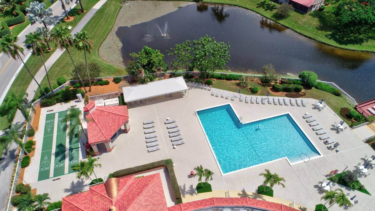 Apartment for rent at 7657 Lexington Club Blvd, Delray Beach, FL 33446