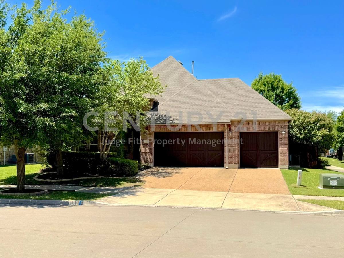 House for rent at 12481 Pleasant Hill Lane, Frisco, TX 75033