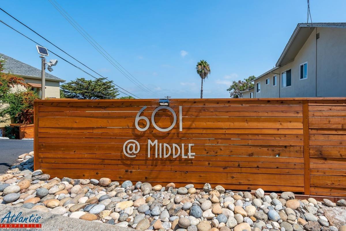 Apartment for rent at 601 Middle Rd, Belmont, CA 94002