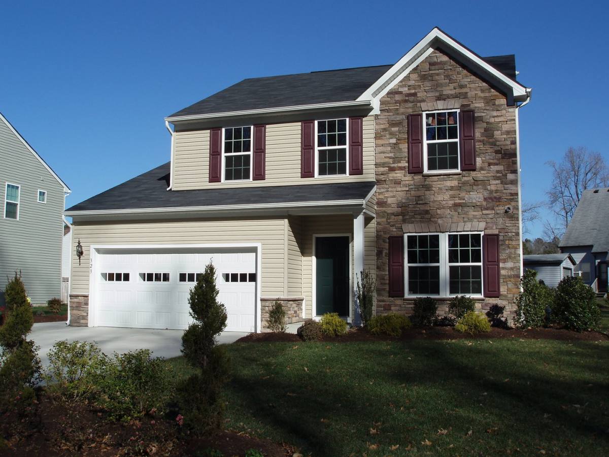 House for rent at 323 Michael Selby Dr, Hampton, VA 23666