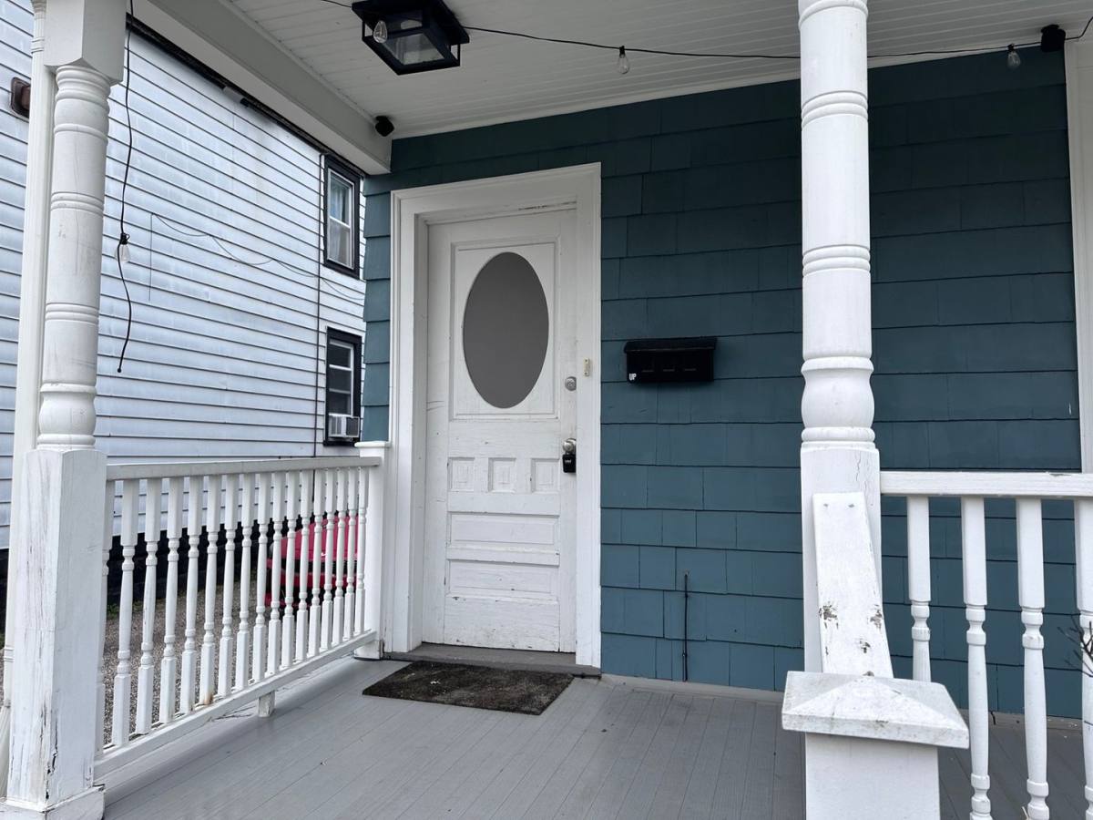 Townhouse for rent at 1855 W 58th St, Cleveland, OH 44102