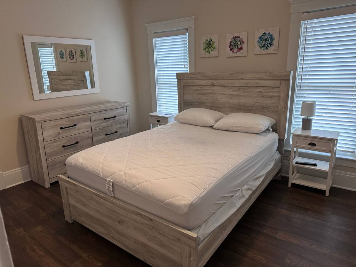 Townhouse for rent at 1855 W 58th St, Cleveland, OH 44102