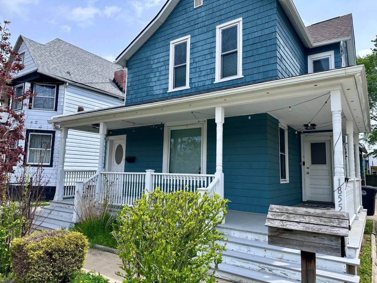 Townhouse for rent at 1855 W 58th St, Cleveland, OH 44102