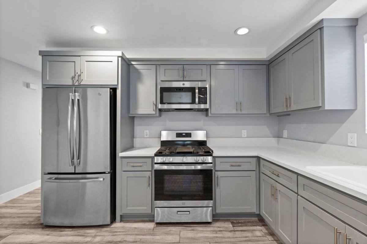 Apartment for rent at 960 1 2 Breed St, Los Angeles, CA 90023