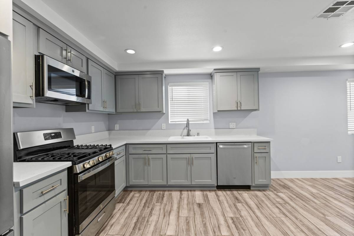 Apartment for rent at 960 1 2 Breed St, Los Angeles, CA 90023
