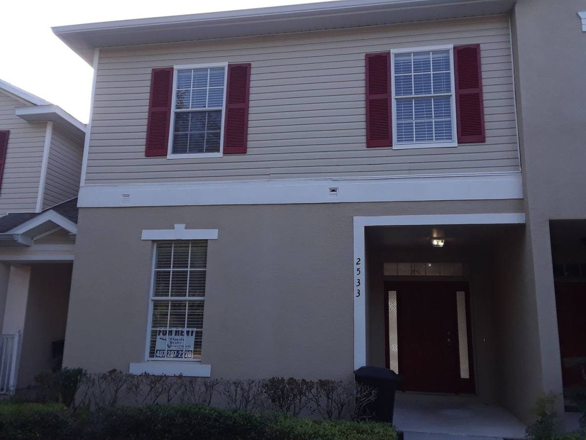 Townhouse for rent at 2533 Old Kent Circle, Kissimmee, FL 34758