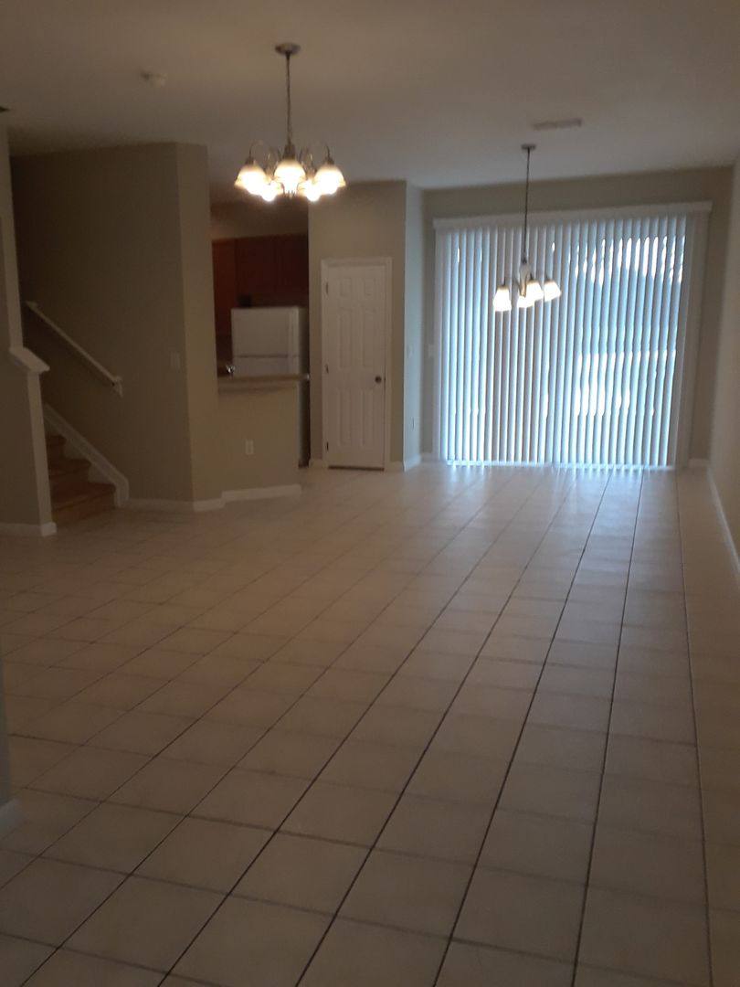 Townhouse for rent at 2533 Old Kent Circle, Kissimmee, FL 34758