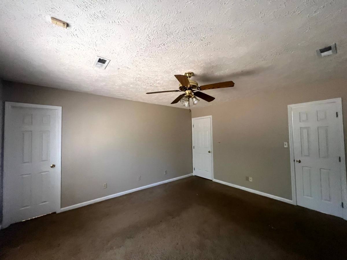 House for rent at 2857 Chillingworth Dr, Fayetteville, NC 28306